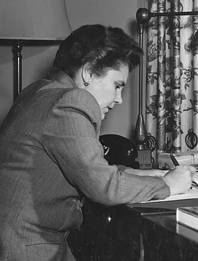 1979 elizabeth bishop american poet and short story writer born 10 06