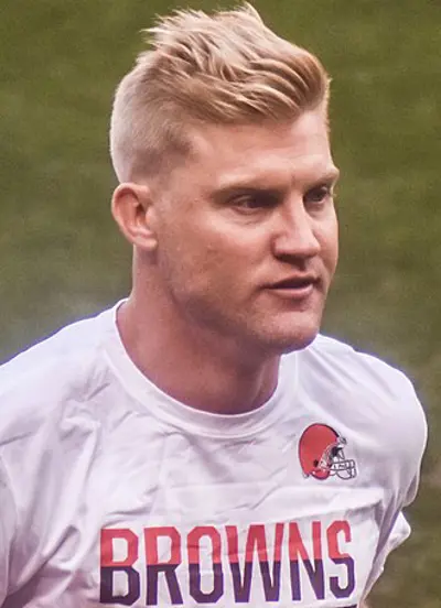 1979 josh mccown american football player 07 04