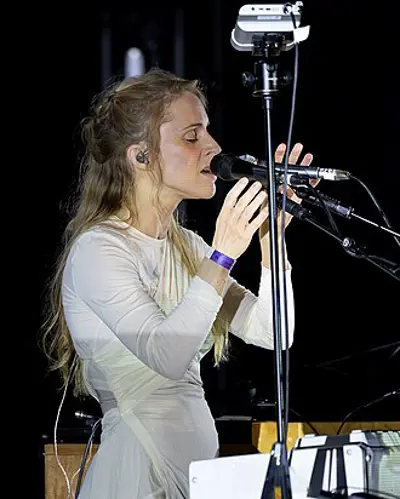 1980 agnes obel danish singer songwriter and pianist 10 28
