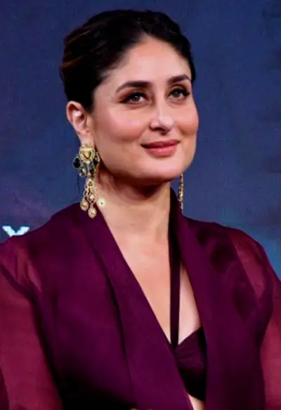 1980 kareena kapoor indian actress 09 21