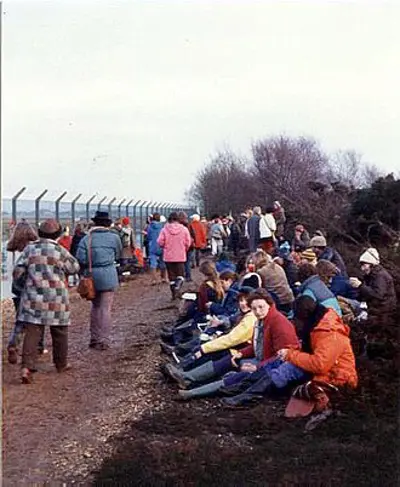 1981 the first women arrive at what becomes greenham common women 09 05