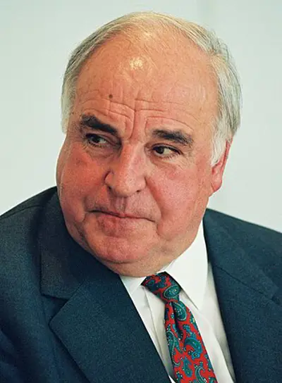 1982 helmut kohl replaces helmut schmidt as chancellor of germany 10 01
