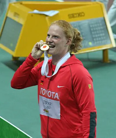 1983 betty heidler german hammer thrower 10 14