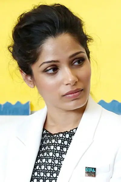 1984 freida pinto indian actress and model 10 18