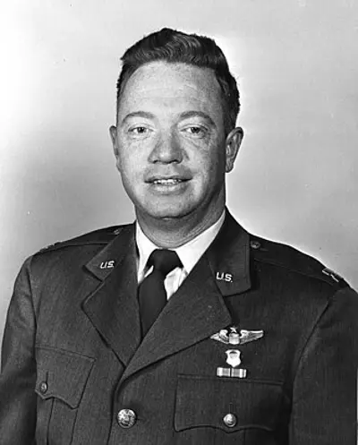 1984 joe kittinger becomes the first person to fly a gas balloon 09 14