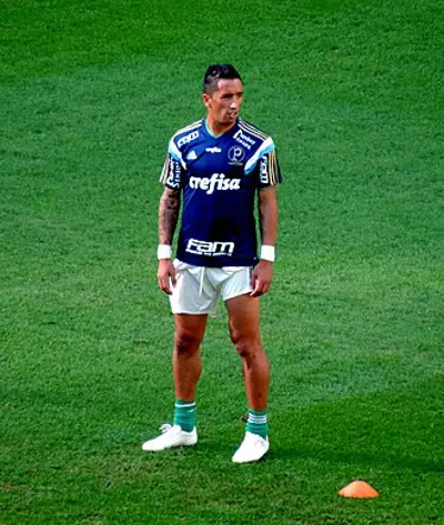 1984 lucas barrios paraguayan footballer 11 13