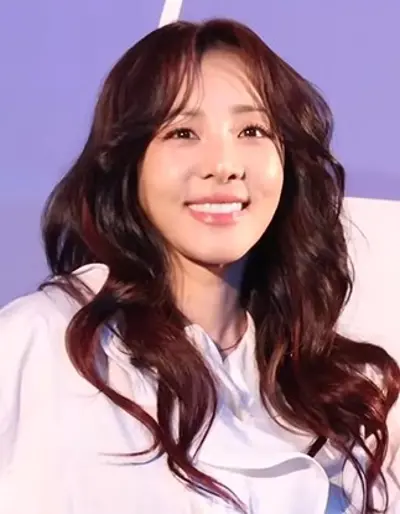 1984 sandara park south korean singer dancer and actress 11 12