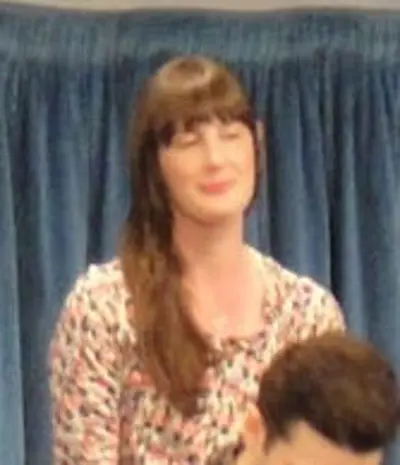 1984 sarah hagan american actress 05 24