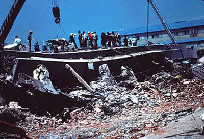 1985 a strong earthquake kills thousands and destroys about 400 b 09 19