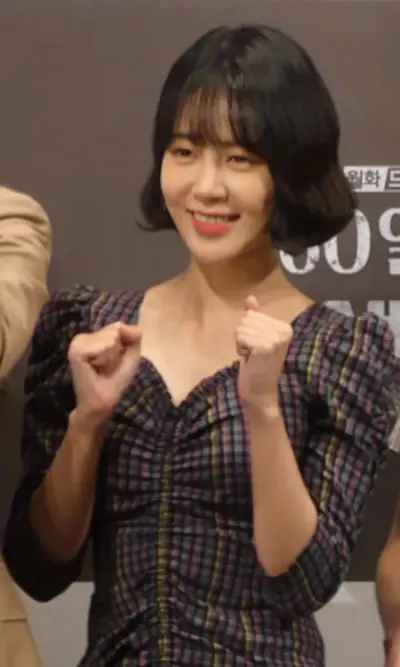 1986 choi yoon young south korean actress 09 25