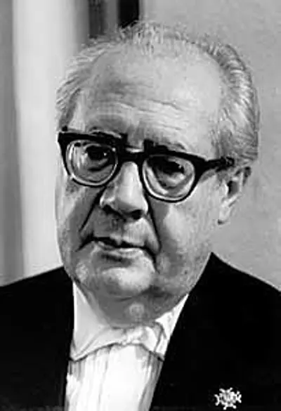 1987 andres segovia spanish guitarist born 1893 06 02