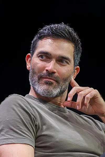 1987 tyler hoechlin american actor 09 11