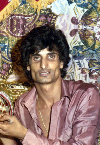1987 zohar argov israeli singer born 1955 11 06