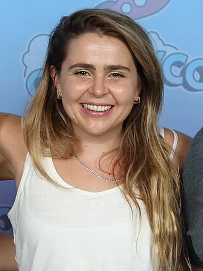 1988 mae whitman american actress 06 09