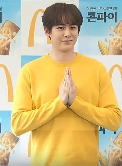 1988 nichkhun thai american singer and actor 06 24
