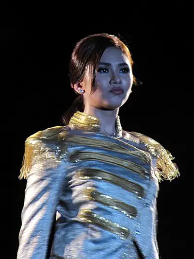 1988 sarah geronimo filipino singer and actress 07 25
