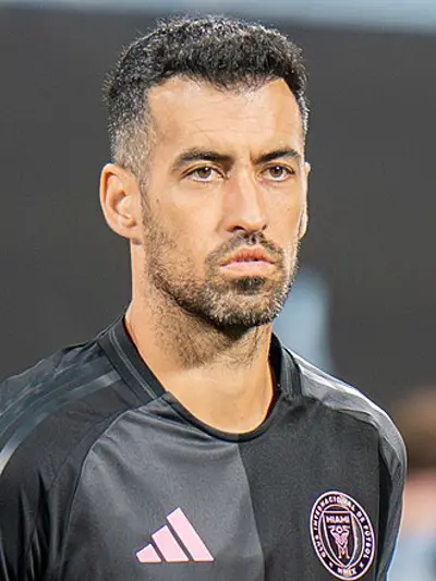 1988 sergio busquets spanish footballer 07 16