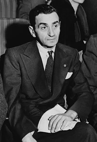 1989 irving berlin russian born american composer and songwriter 09 22