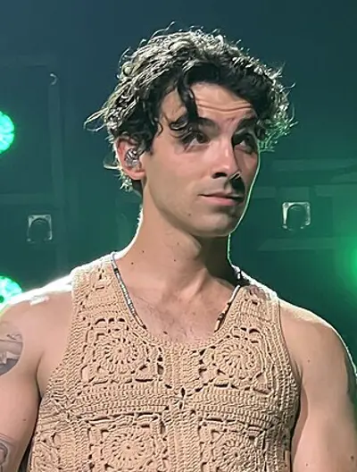 1989 joe jonas american singer songwriter and actor 08 15