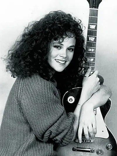 1989 rebecca schaeffer american model and actress born 1967 07 18