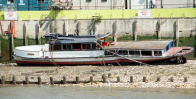 1989 the pleasure boat marchioness sinks on the river thames foll 08 20