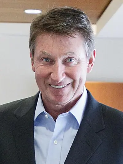 1989 wayne gretzky becomes the all time leading points scorer in 10 15