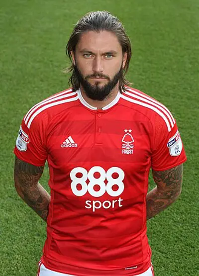 1990 henri lansbury english footballer 10 12