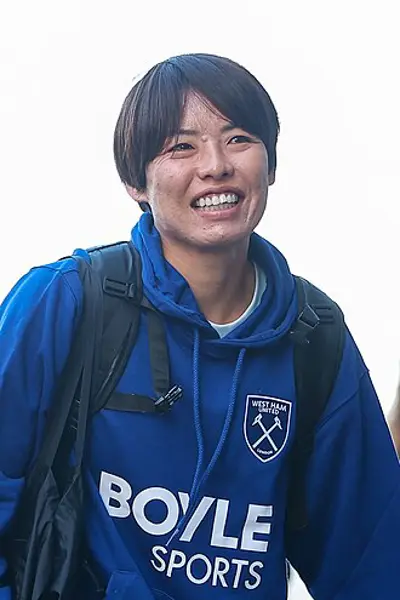 1990 saki kumagai japanese footballer 10 17