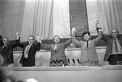 1990 singing revolution the soviet economic blockade of lithuani 07 02
