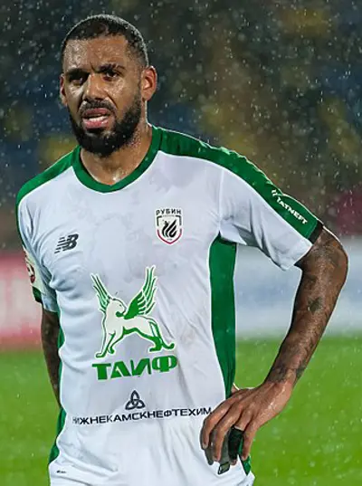 1990 yann mvila french footballer 06 29
