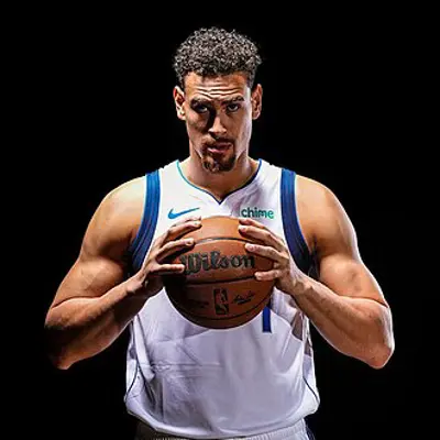 1991 dwight powell canadian basketball player 07 20