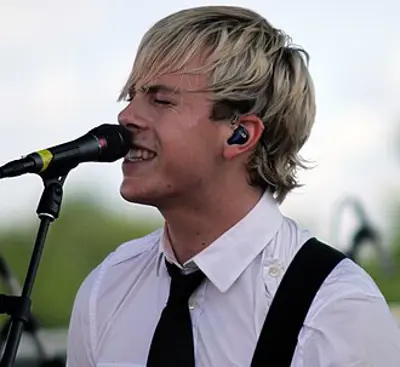 1991 riker lynch american actor and singer 11 08