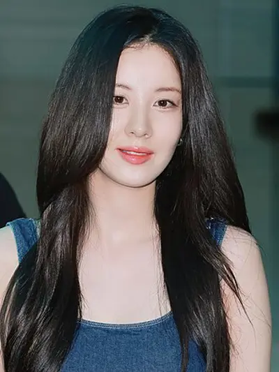 1991 seohyun south korean singer dancer and actress 06 28