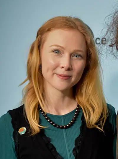 1993 molly quinn american actress and producer 10 08