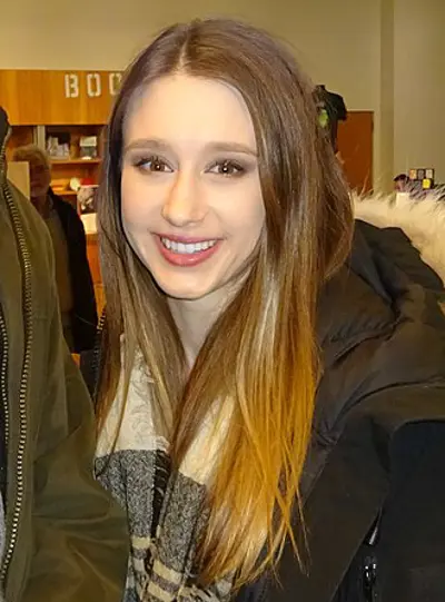 1994 taissa farmiga american actress 08 17