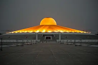 1995 construction began on the dhammakaya cetiya a giant stupa a 09 08