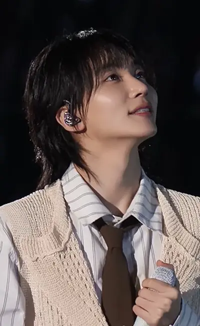 1995 jeonghan south korean singer 10 04