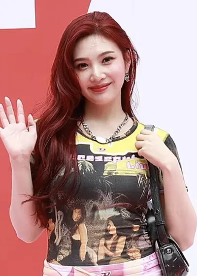 1996 joy south korean idol and actress 09 03