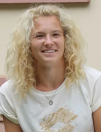 1996 katerina siniakova czech tennis player 05 10