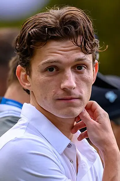 1996 tom holland english actor 06 01