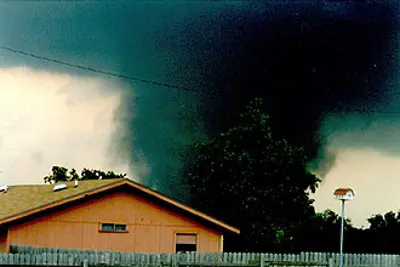 1997 a destructive f5 rated tornado tracked through a subdivision 05 27
