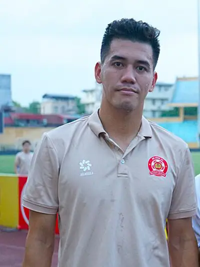 1997 nguyen tien linh vietnamese footballer 10 20