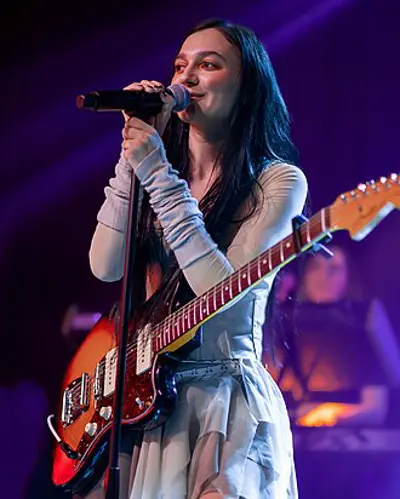 1998 daya american singer 10 24