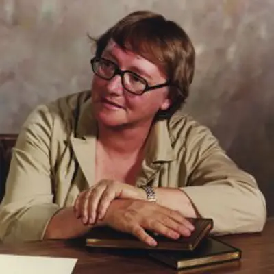 1999 marion zimmer bradley american author born 1930 09 25