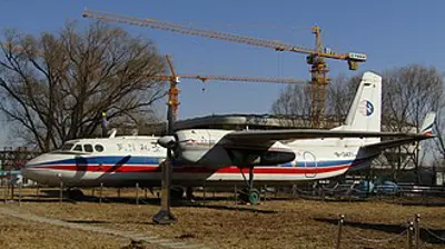 2000 wuhan airlines flight 343 is struck by lightning and crashes 06 22