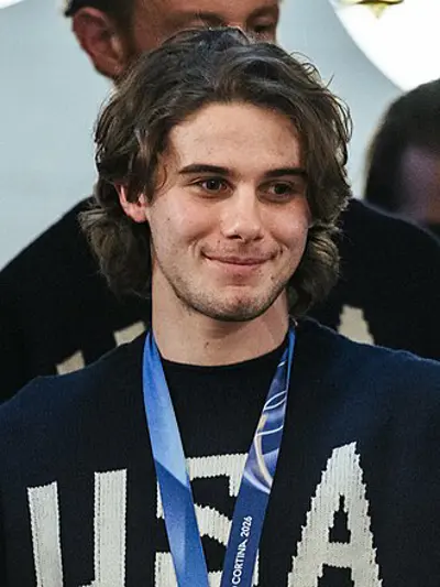 2001 jack hughes american hockey player 05 14