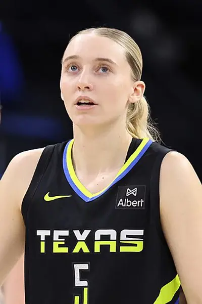 2001 paige bueckers american basketball player 10 20