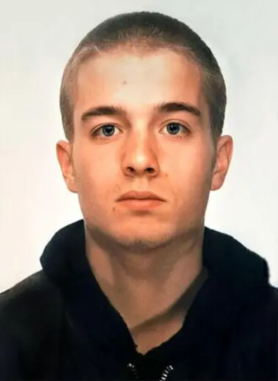 2001 twenty three year old italian anti globalist carlo giuliani 07 20