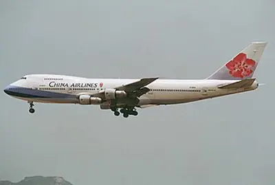 2002 china airlines flight 611 disintegrates in mid air and crash 05 25
