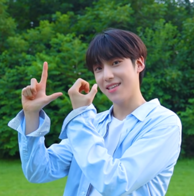 2002 lee eunsang south korean singer 10 26